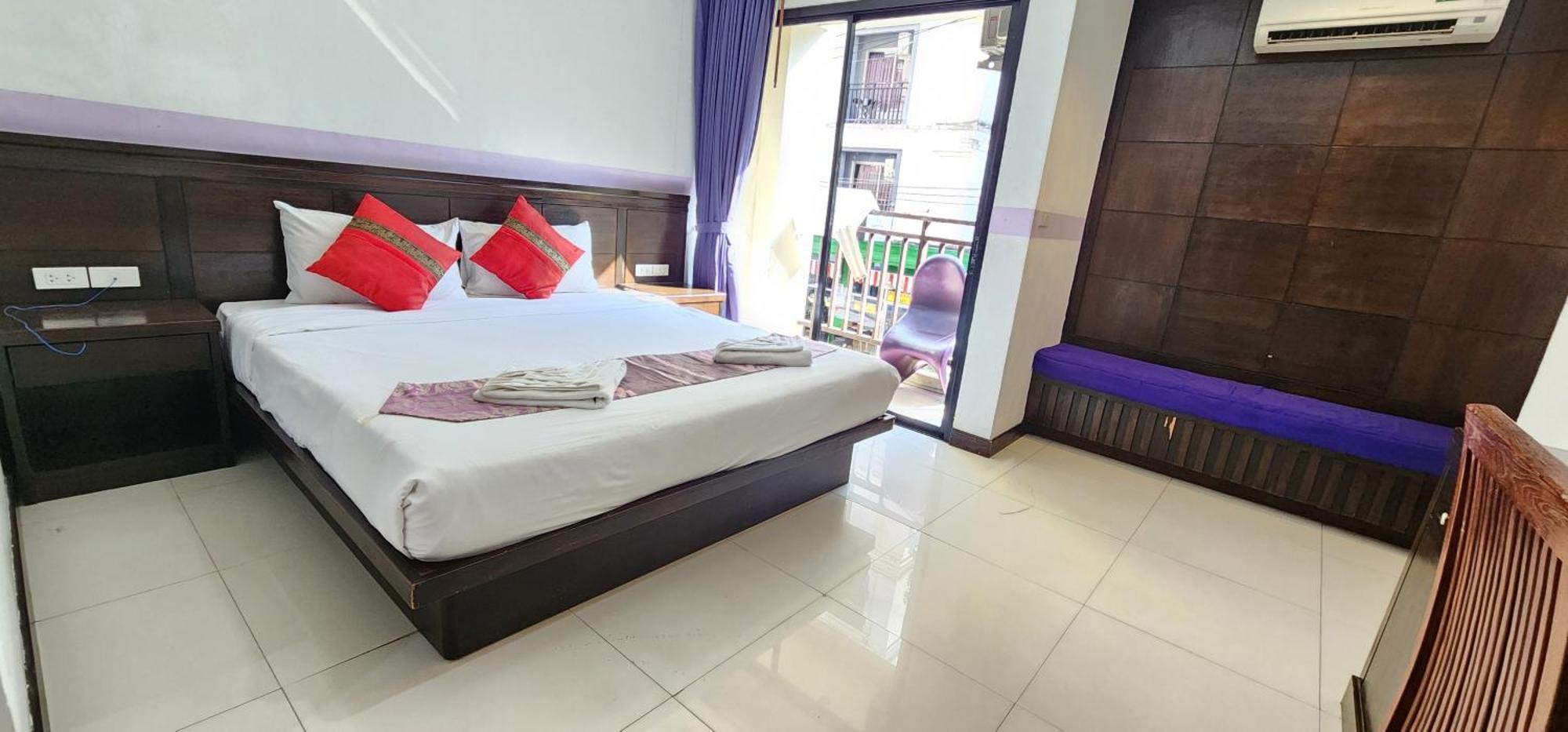 Hotel D C Patong Exteriér fotografie