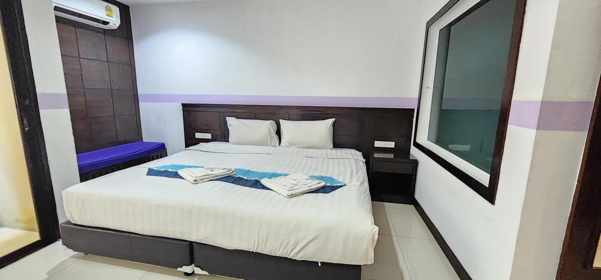 Hotel D C Patong Exteriér fotografie
