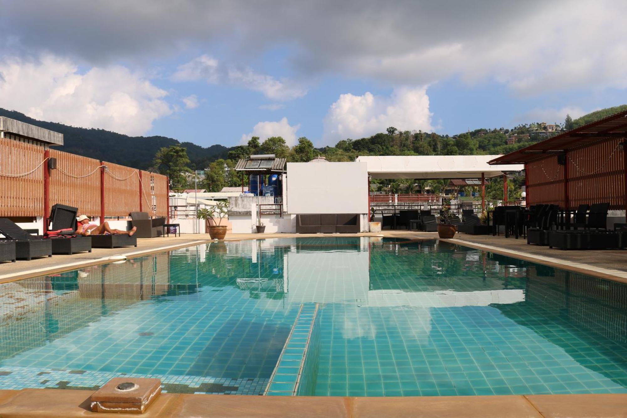 Hotel D C Patong Exteriér fotografie